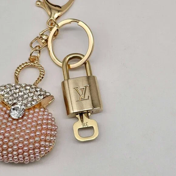 Louis Vuitton Gold Padlock 🔑 Authentic LV Unbranded Keychain Bag Charm - Picture 6 of 7